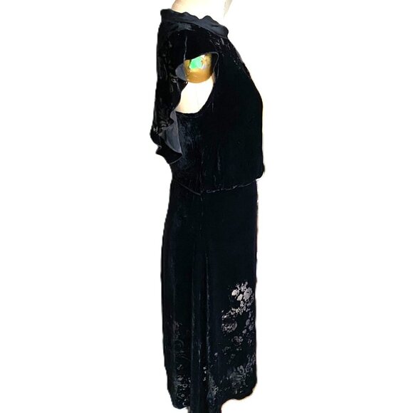 Vintage burnt velvet black midi frilly dress with flowy sleeves - Picture 7 of 16